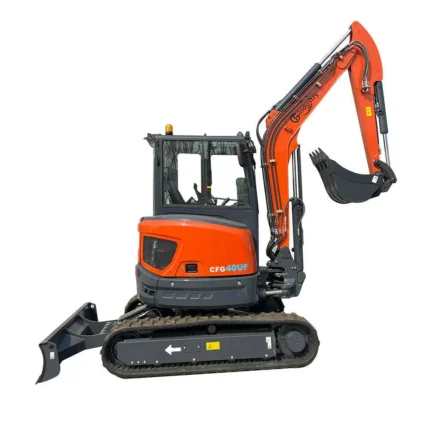 4 Ton Kubota Diesel Engine Mini Excavator w/ Hydraulic Thumb | CFG-40UF